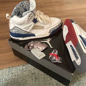 JORDAN SPIZ'IKE TRUE BLUE 2007 WHITE/VARSITY RED-TRUE BLUE 315371 163 NWDS